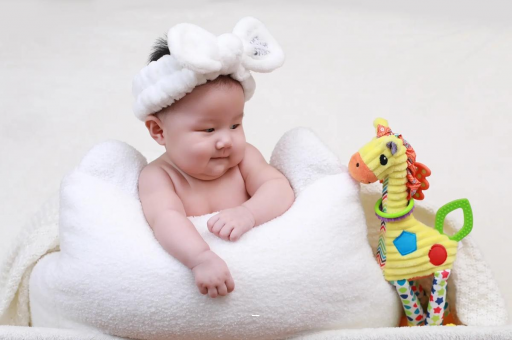 杞县宝宝几个月翻身